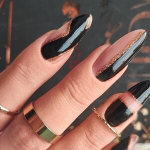 Pomysły na prezenty świąteczne 2025 – zestawy hybrydowe, pielęgnacyjne i nie tylko